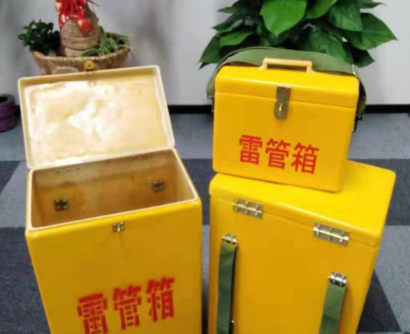 中平镇玻璃钢雷管箱有哪些特点